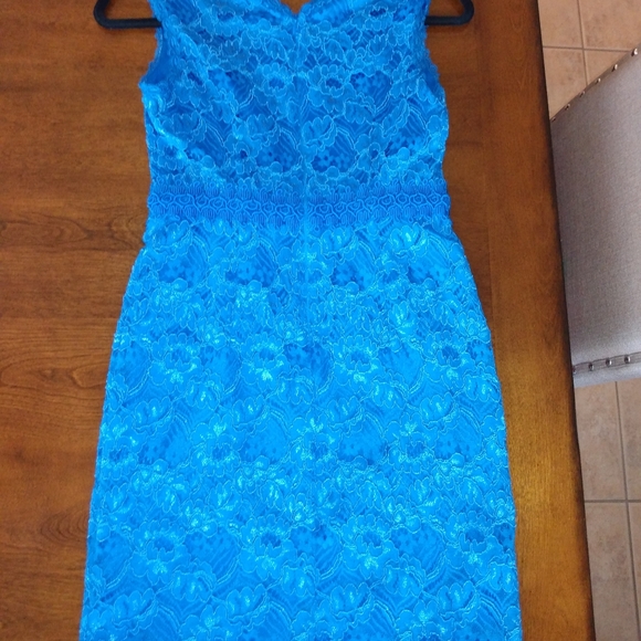 Dress - Picture 2 of 2